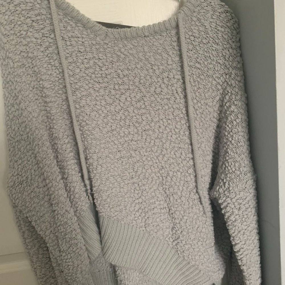 Hooded sweater